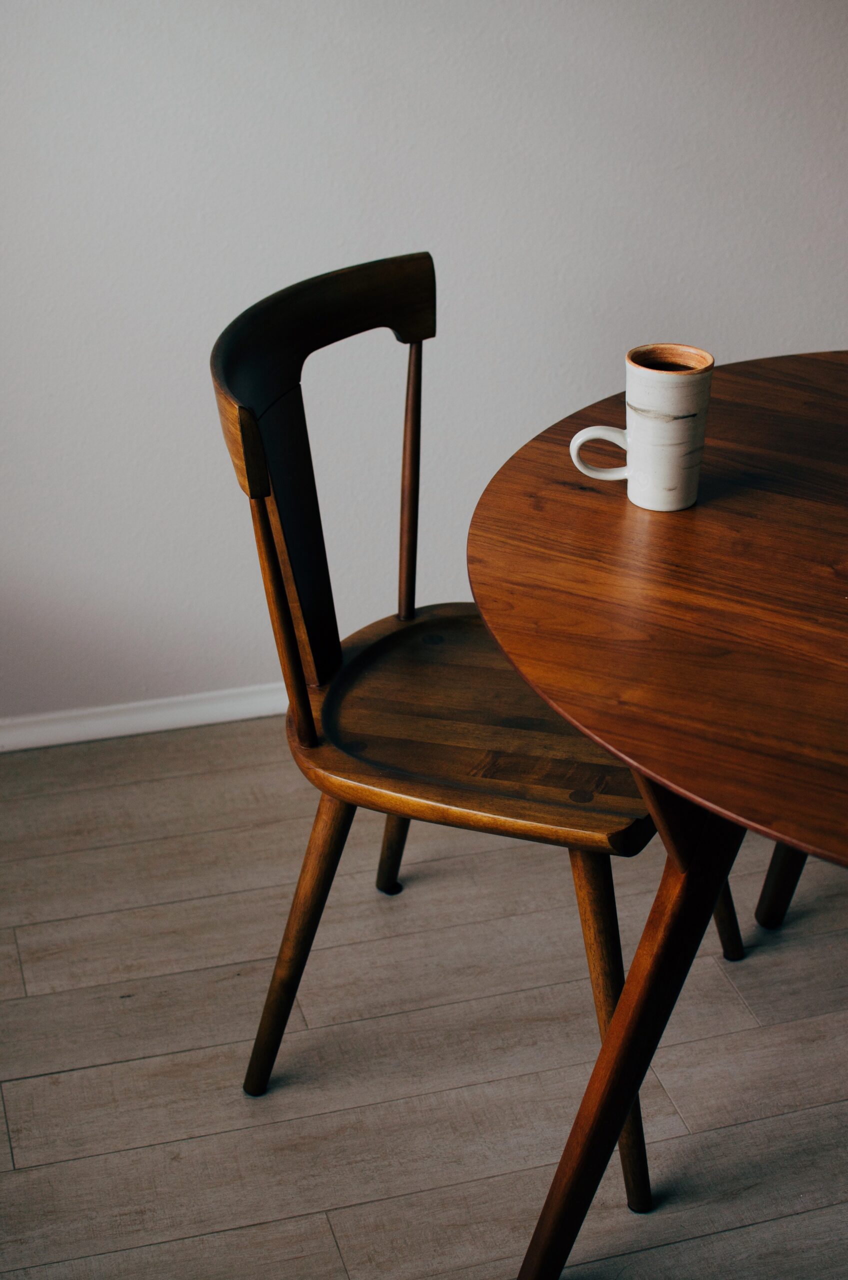 Conjunto de mesa y 4 sillas: ideal para tu hogar